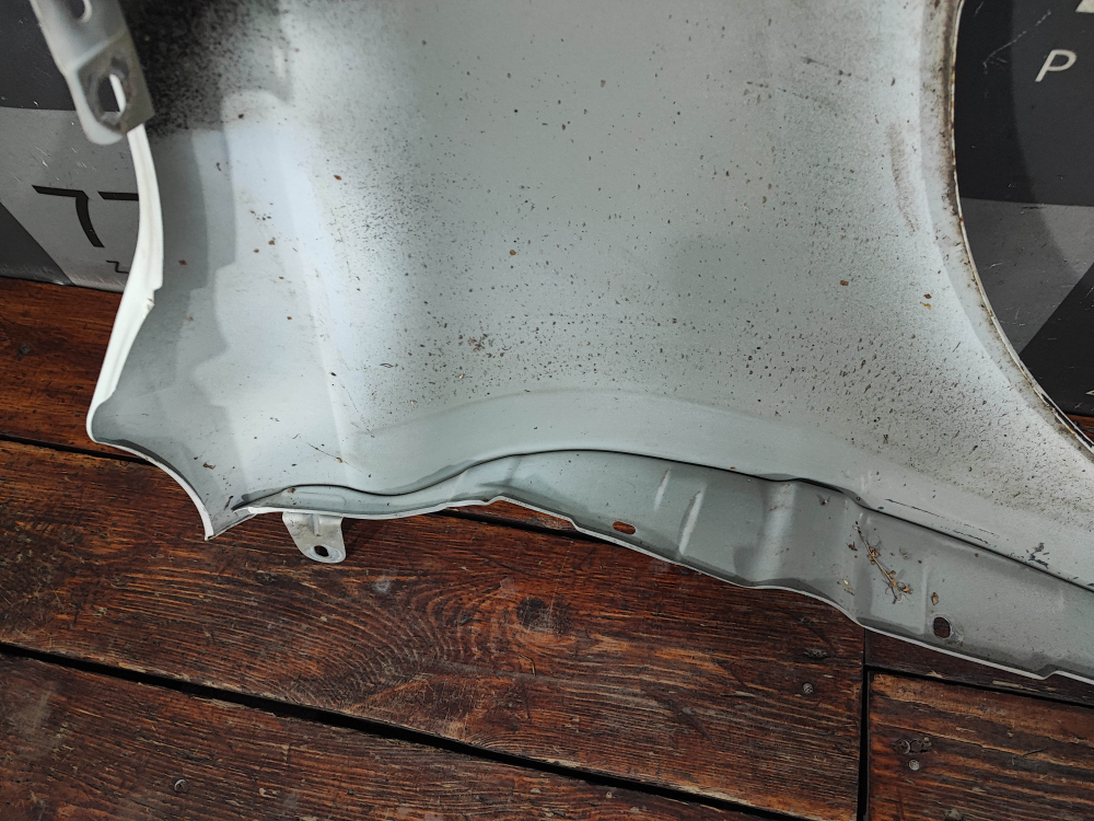 Крыло переднее левое Lada Granta 18-нв Б/У Оригинал 8450104277