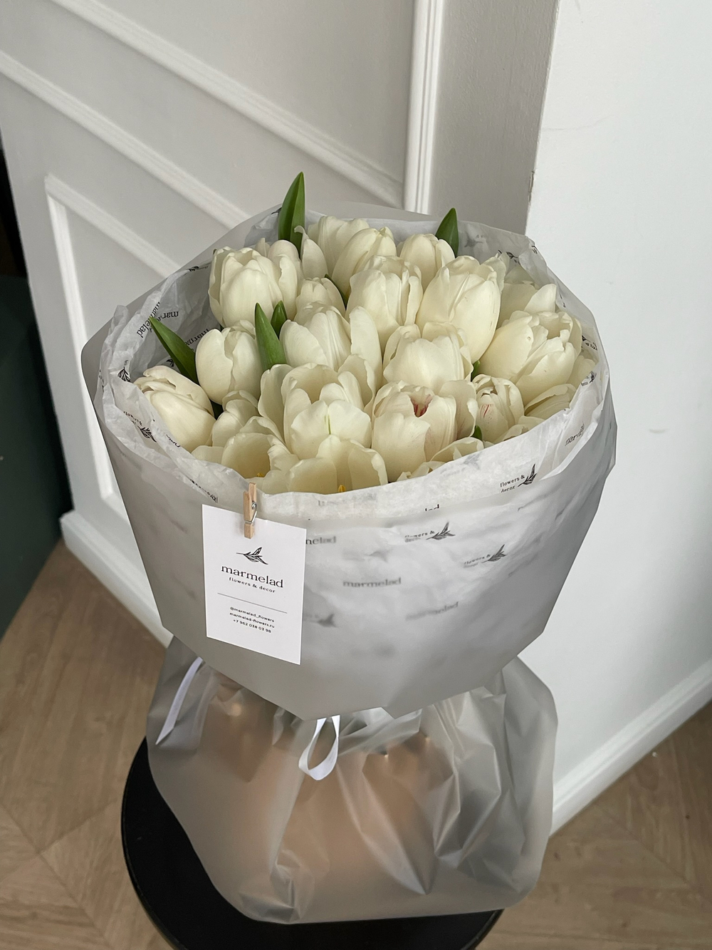 Букет из 25 белых тюльпанов