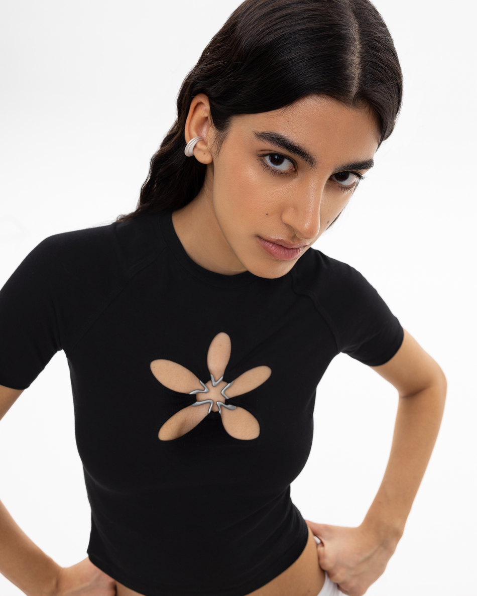 BLACK FLOWER TSHIRT