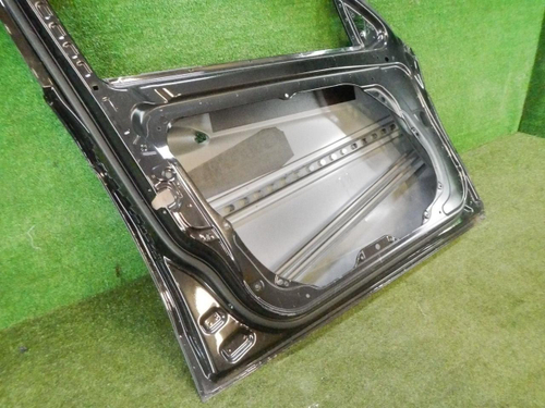 Дверь передняя левая Mercedes E W212 (2009-2016)