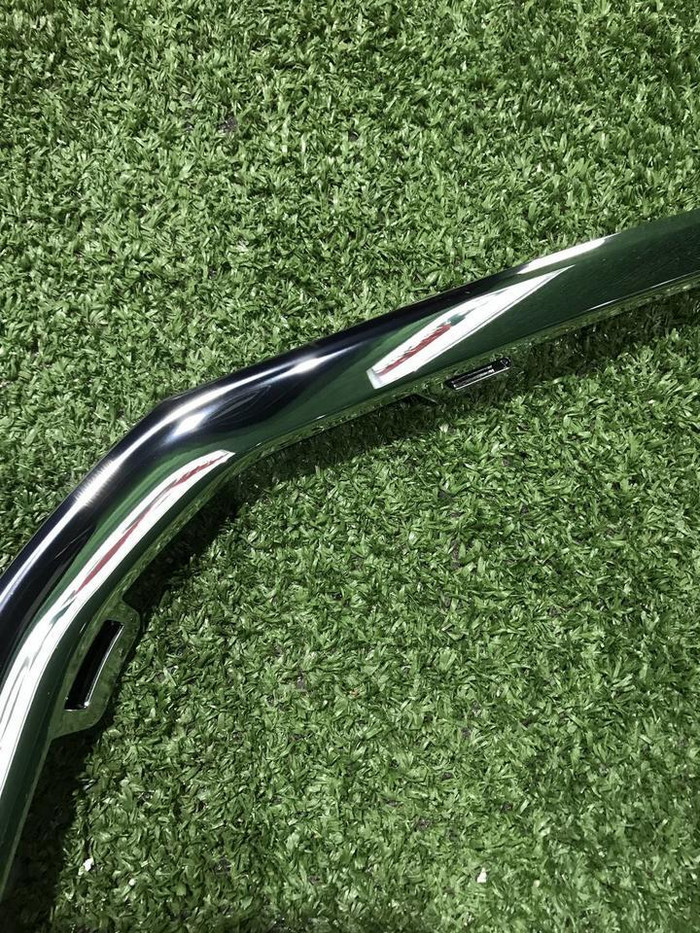 Молдинг решетки радиатора Skoda Rapid 1 (2012-2020)