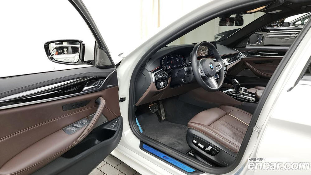 BMW 5 Series (G30) 530e M Sports (07.2021)