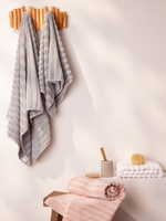 Полотенце для рук waves серого цвета из коллекции essential, 50х90 см