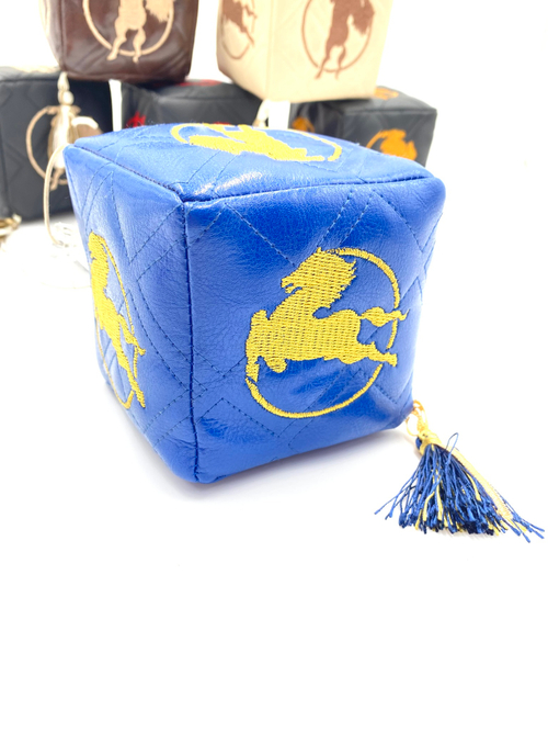 Кубик IVECO (экокожа, синий с желтой вышивкой)