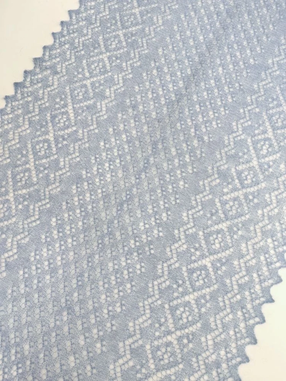 Оренбургский пуховый палантин П3-12040-04 голубой