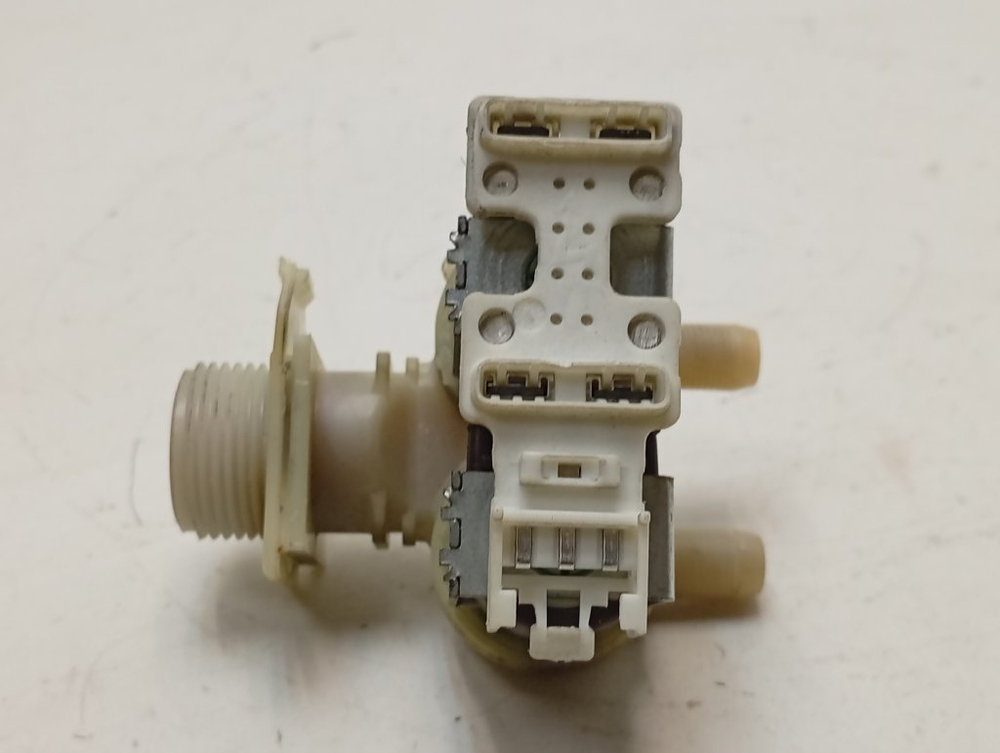 WAE24363OE/23 кт58 Клапан подачи воды для стиральной машины Bosch б/у