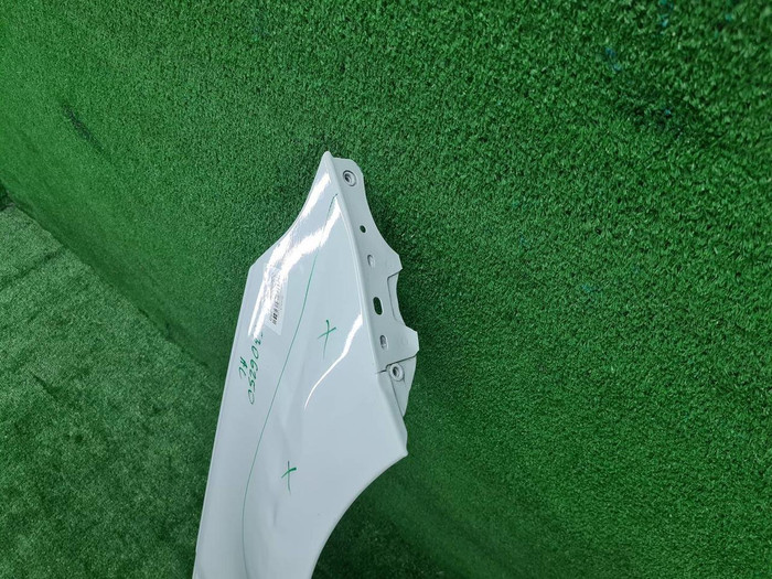 Крыло переднее правое Range Rover Sport 2 L494 (2013-2017)