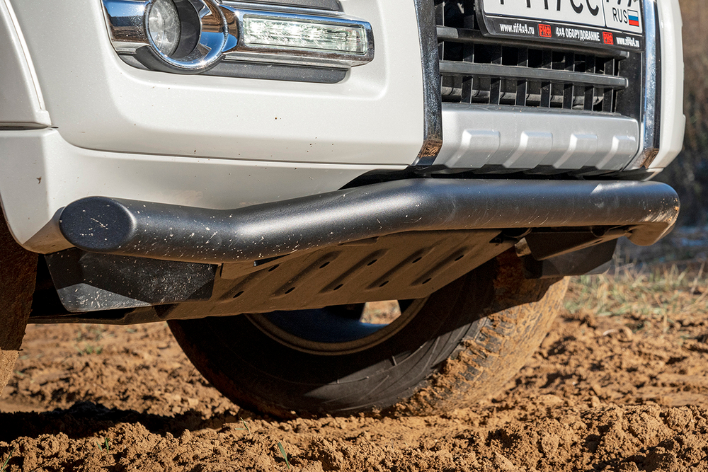 Бампер силовой передний Mitsubishi Pajero IV под площадку для лебёдки RIFPJR-30000 с защитой радиатора РИФ
