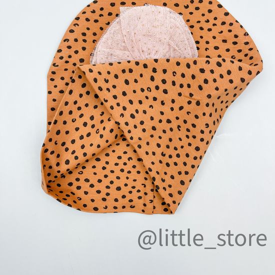 Шапка "Олененок в лесу" миндаль