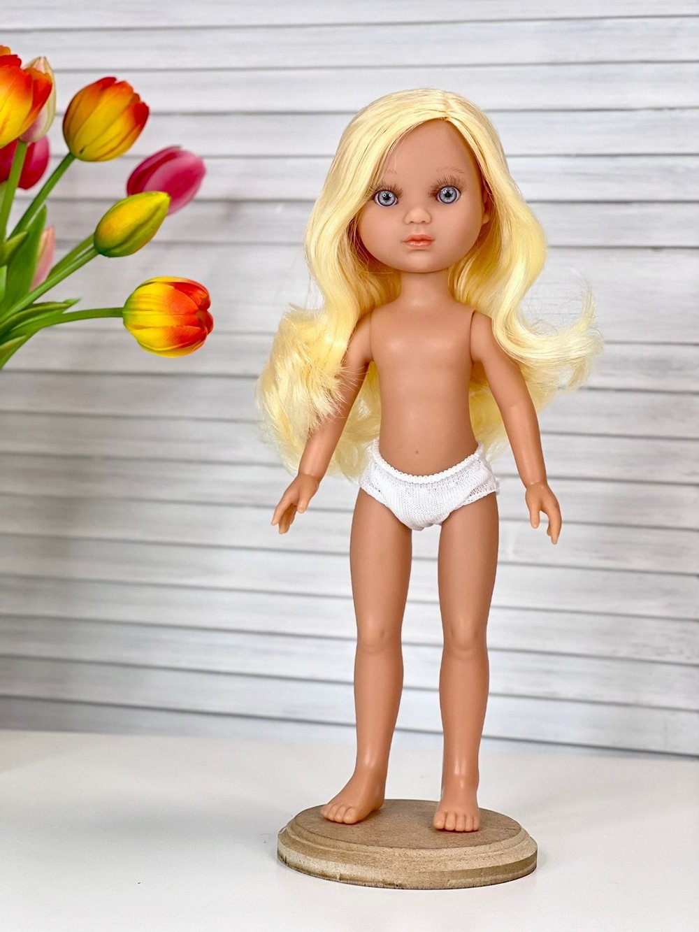Кукла BERJUAN виниловая 35см Ева без одежды (2823)