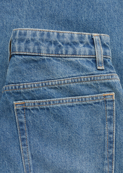 Джинсы-баллоны со средней талией