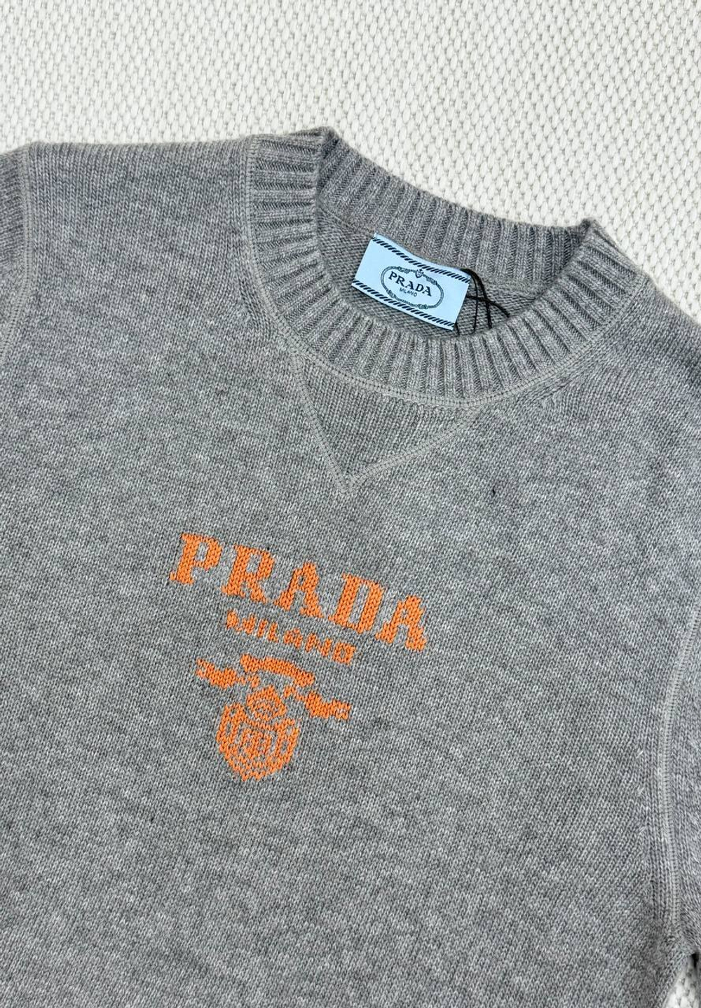 Свитер Prada