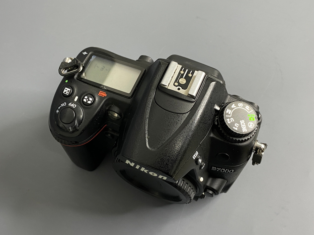 Nikon D7000 70.000 кадров
