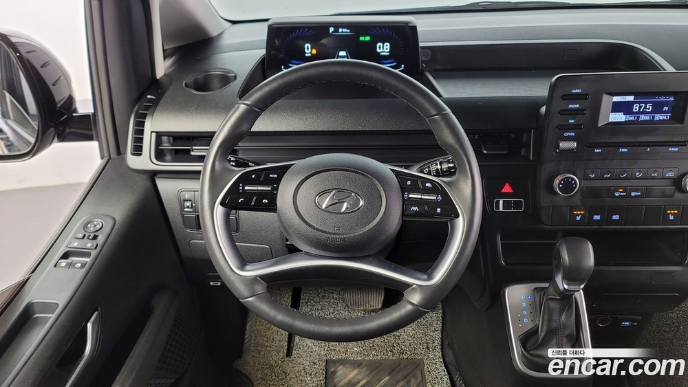 Hyundai Staria Cargo 5인승 (02.2023)