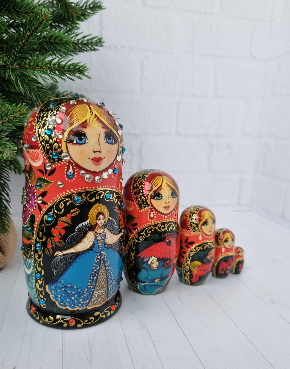 Матрешка Сказка 15см 5 мест