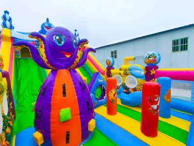 Коммерческий надувной батут с горкой «В гостях у моря 3» 9*5*5 м