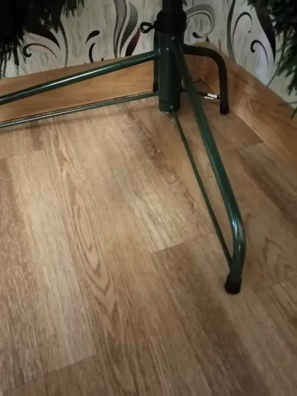 Ель половинка / угловая «Эльза» (пвх) 210 см / 2.1 м