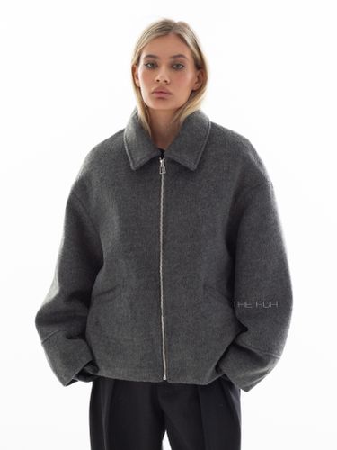 Шерстяная куртка на молнии в цвете графит