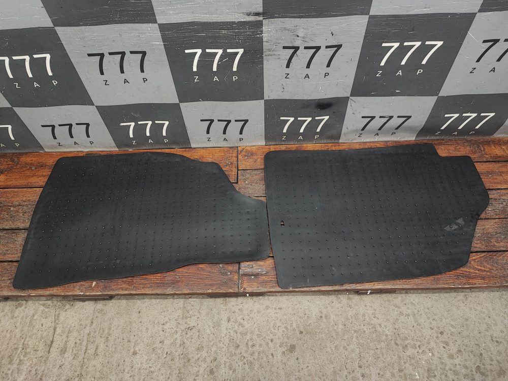 Коврики передние комплект Mazda BT-50 1 Новые Оригинал UR81V0351A