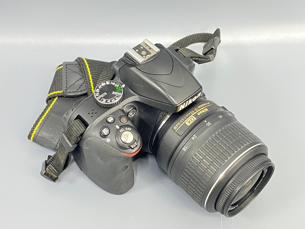 Nikon D3300 kit 18-55mm 8000 кадров