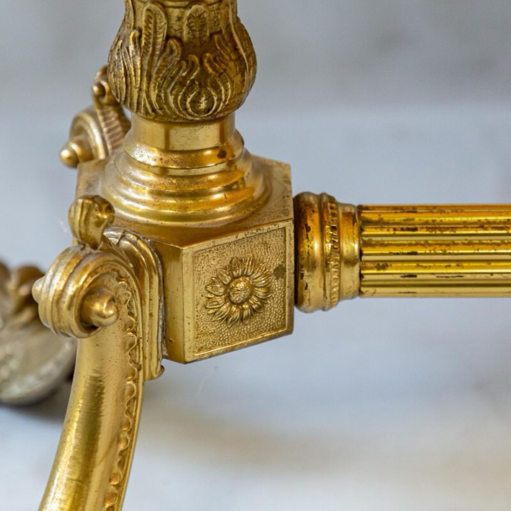 Винтажный журнальный столик