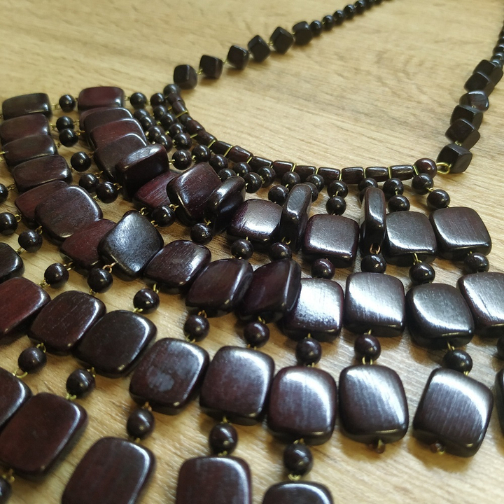 Колье Грозди, дерево, цвет вишневый, 48 см