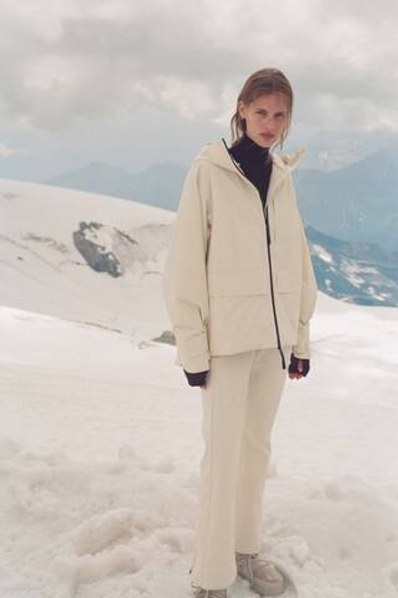 H&M Утепленная горнолыжная куртка StormMove™, кремовый