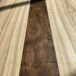 Ясень с инкрустацией ореха