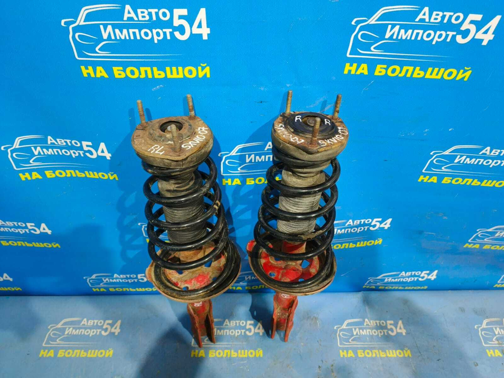 Стойка задняя правая TOYOTA CAMRY 1996