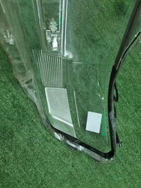 Стекло фары правое Toyota Land Cruiser 200 (15-21)