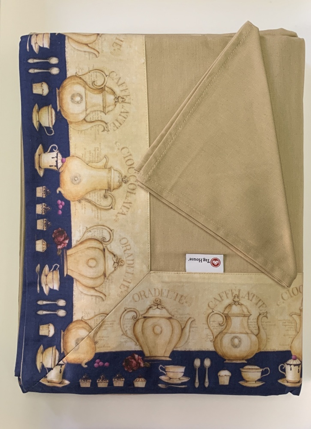Скатерть 175x270 и 12 салфеток TagHouse 307 Teiere Чайники бежево-синие