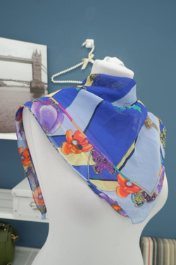 Платок с цветочным принтом