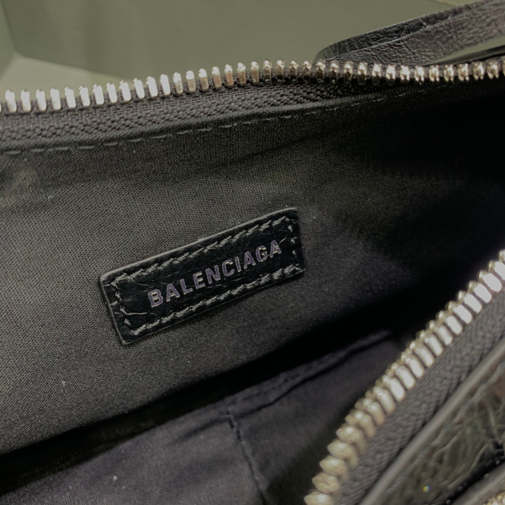 Balenciaga Le Cagole 26 cm