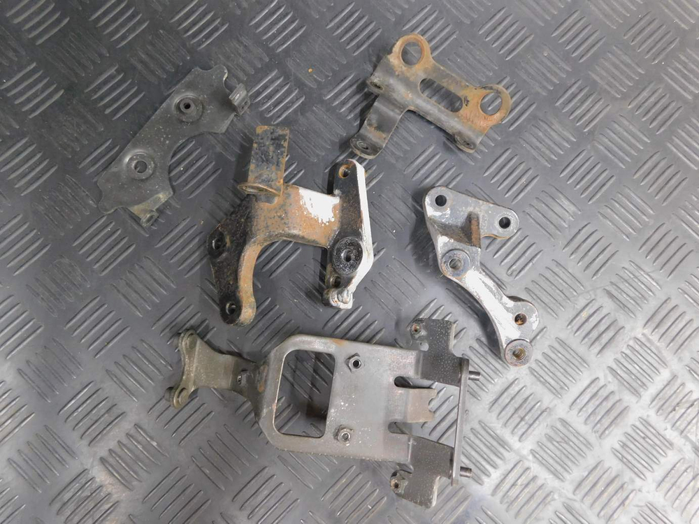 Крепления разные Honda Shadow 400 NC34 052568