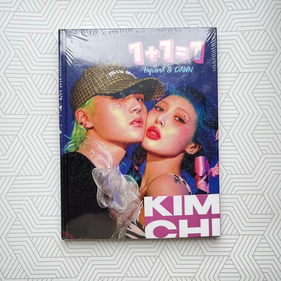 Альбом HYUNA & DAWN - 1+1=1 (с дефектом)