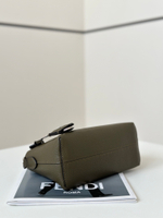 Fendi By The Way Selleria Mini 20 cm