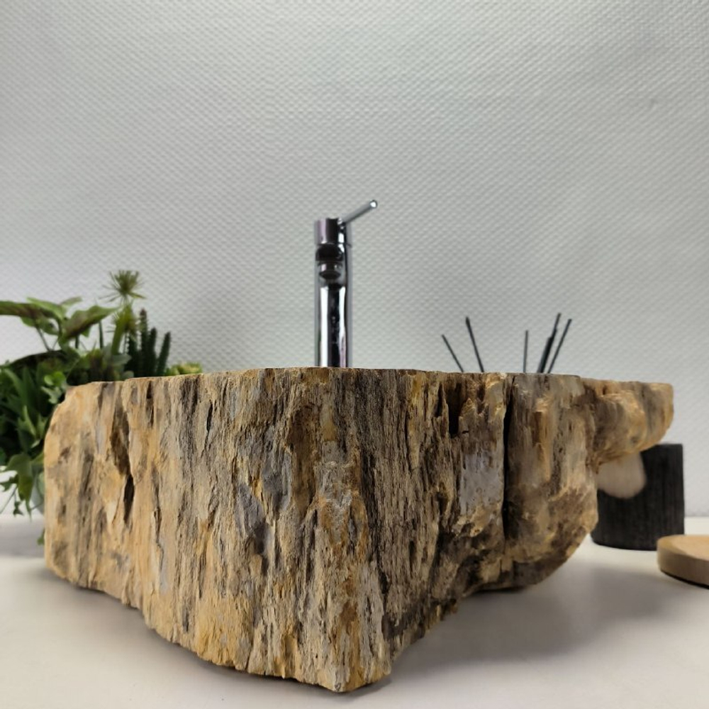 Раковина из окаменелого дерева Fossil Basin OD-02137 52*42*16 см