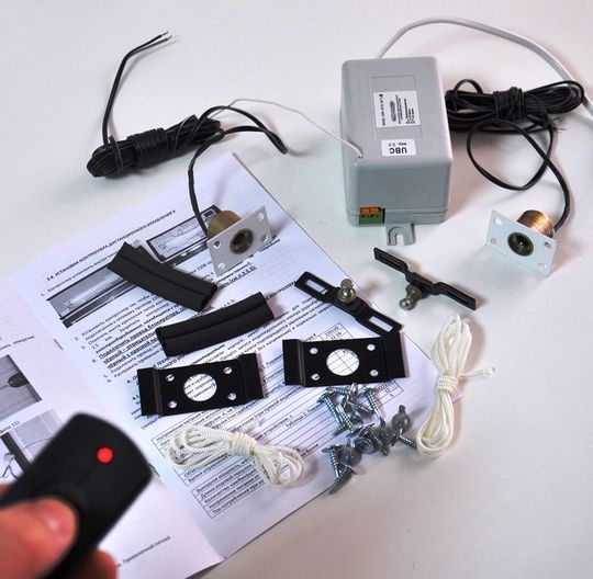 Электронный замок C10 для двухдверных торговых холодильников Helkama (купе)