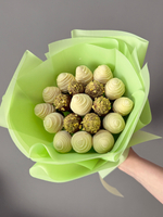 Букет из клубники в шоколаде «Фисташка»