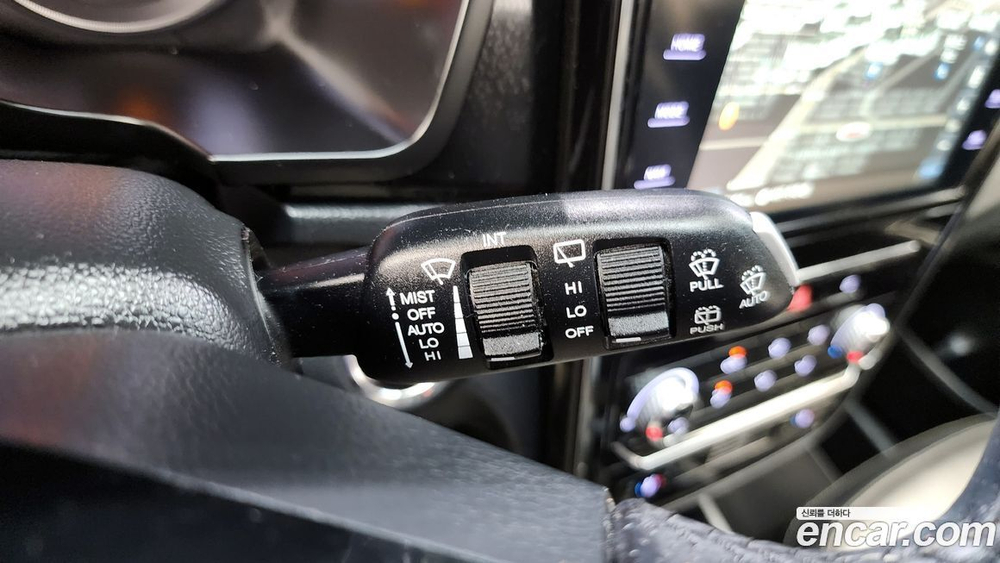 KG Mobility (Ssangyong) Very New Tivoli Дизель 1.6 2WD (04.2020)