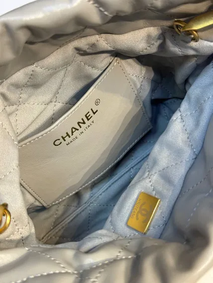 Сумка Chanel 22 mini серый