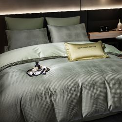 Комплект постельного белья на резинке Сатин-Жаккард Тессоро «Матовая россыпь»