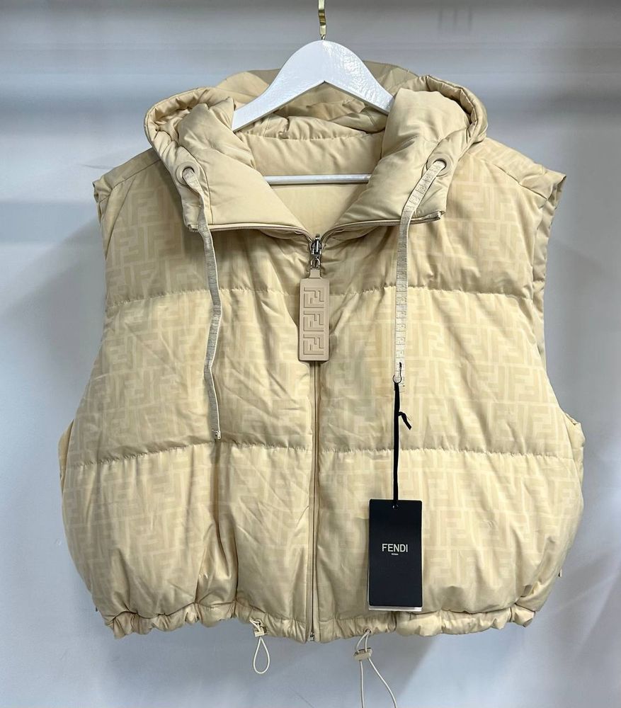 Жилет Fendi