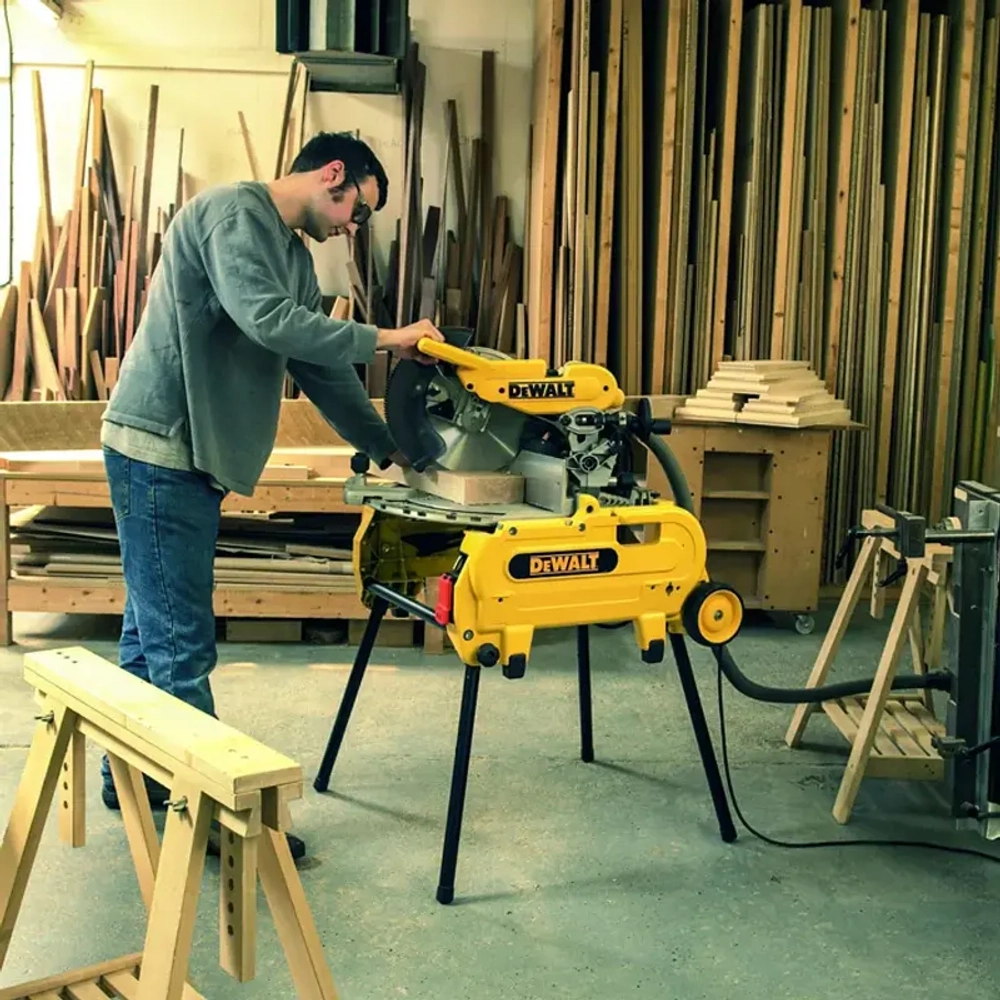 Комбинированная торцовочная-распиловочная пила DeWALT D27107, D27107-QS