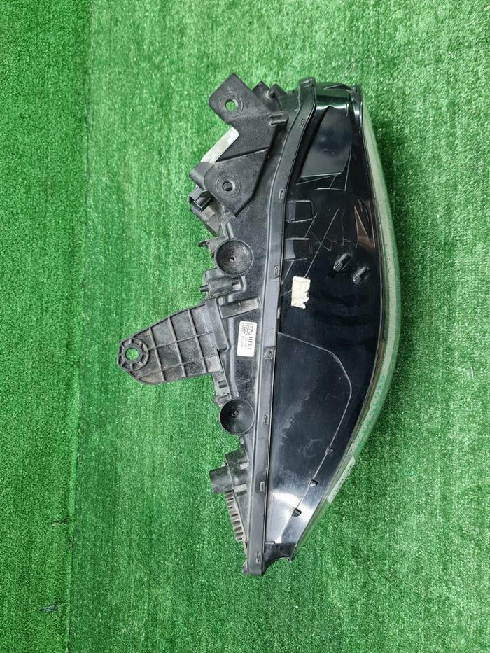Фара правая Genesis GV70 (2020-н.в.) LED