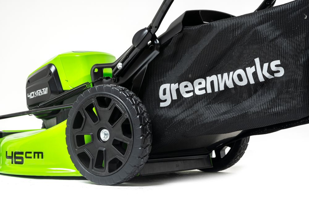 Аккумуляторная газонокосилка Greenworks GD40LM46HPK5, 40v, 46 см, (2514407UG5А), с аккумулятором 5 А·ч и быстрым зарядным устройством