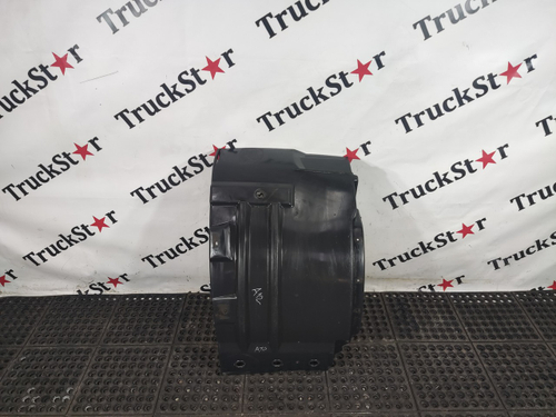 Крыло переднее правое передняя часть