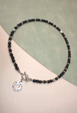 Колье-чокер с черным агатом "Ночной оберег"