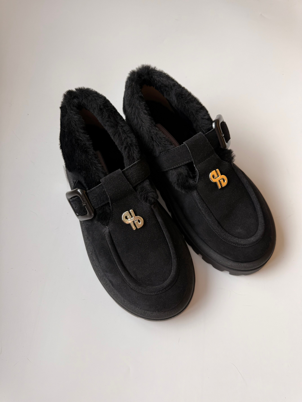 Зимние лоферы из натуральной замши