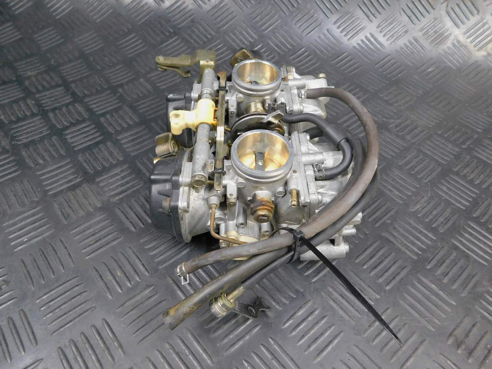 Карбюратор Yamaha TDM850 RN03J 2001